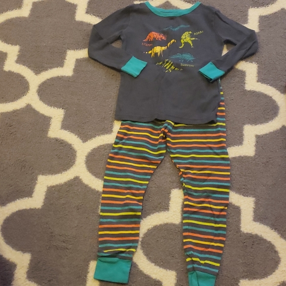 Cat and Jack dinosaur pajamas size 4t